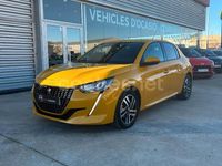 Usado Peugeot 208 Allure 102 CV (75 kW) 2020 Amarillo Utilitario