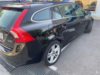 Usado Volvo V60 Momentum 231 CV (169 kW) 2017 Negro Familiar