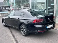 Usado VW Passat Executive 150 CV (110 kW) 2022 Negro Familiar
