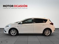 Usado Toyota Auris Hybrid Active 140 CV (102 kW) 2018 Blanco