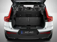 Usado Volvo XC40 Inscription 262 CV (192 kW) 2021 Plateado SUV