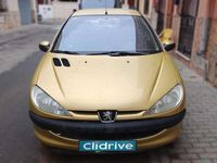 Usado Peugeot 206 68 CV (50 kW) 2004 Amarillo Utilitario