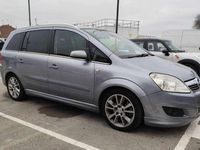 Usado Opel Zafira Cosmo 120 CV (88 kW) 2009 Gris / plata Monovolumen