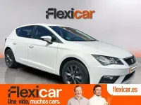 Usado Seat Leon Style 130 CV (95 kW) 2018 Blanco