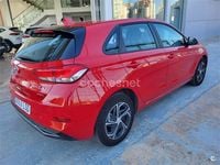 Usado Hyundai i30 120 CV (88 kW) 2021 Rojo Berlina