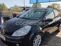 Begagnad Renault Clio II Authentique 75 HK (55 kW) 2008 Svart Sedan