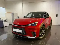 Nuevo Lexus LBX 136 CV (100 kW) 2025 Rojo SUV