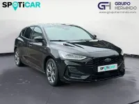 Usado Ford Focus ST-Line 125 CV (91 kW) 2023 Negro Berlina
