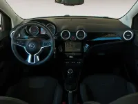 Usado Opel Adam Glam 101 CV (74 kW) 2018 Blanco Utilitario