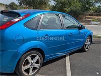 Usado Ford Focus Ghia 115 CV (84 kW) 2007 Azul Berlina