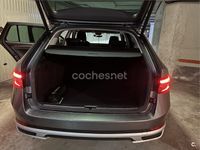 Usado Skoda Superb 150 CV (110 kW) 2021 Gris / plata Familiar