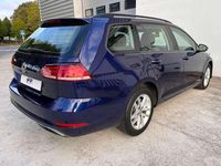 Usado VW Golf VII Business 116 CV (85 kW) 2019 Azul Familiar