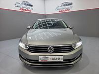 Usado VW Passat Advance 150 CV (110 kW) 2017 Gris / plata Berlina