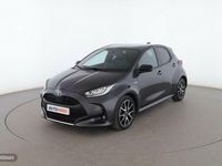 Usado Toyota Yaris Hybrid Style 116 CV (85 kW) 2021 Gris Berlina