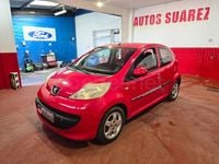 Usado Peugeot 107 68 CV (50 kW) 2007 Rojo Utilitario