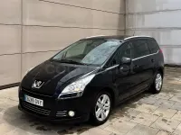 Usado Peugeot 5008 Sport 112 CV (82 kW) 2010 Negro Monovolumen