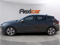 Usado Seat Leon FR 150 CV (110 kW) 2022 Negro Berlina