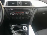 Usado BMW 318 143 CV (105 kW) 2014 Negro Familiar
