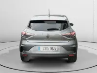 Usado Renault Clio V Evolution 100 CV (73 kW) 2025 Gris / plata Berlina