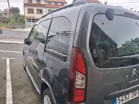 Usado Citroën Berlingo Feel 100 HP (73 kW) 2016 Cinzento Monovolume