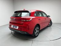 Usado Hyundai i30 120 CV (88 kW) 2021 Rojo Berlina