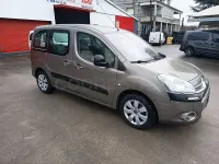 Usado Citroën Berlingo Feel 100 CV (73 kW) 2015 Beige Monovolumen