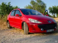 Usado Peugeot 307 90 CV (66 kW) 2006 Rojo Berlina