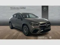 Usado Mercedes GLA200 150 CV (110 kW) 2025 Gris SUV