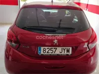 Usado Peugeot 208 Style 100 CV (73 kW) 2017 Rojo Utilitario