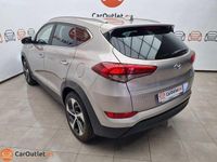 Usado Hyundai Tucson 141 CV (103 kW) 2018 Gris / plata SUV