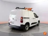 Usado Opel Combo Life Edition 102 CV (75 kW) 2022 Blanco Monovolumen