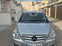 Usado Mercedes B180 116 CV (85 kW) 2010 Gris / plata Monovolumen