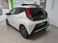 Usado Toyota Aygo X-clusiv 72 CV (52 kW) 2019 Blanco Utilitario