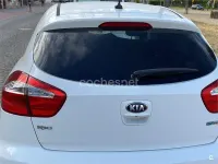 Usado Kia Rio 75 CV (55 kW) 2016 Blanco Utilitario