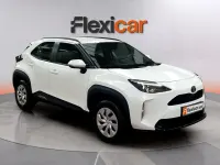 Usado Toyota Yaris Active 130 CV (95 kW) 2026 Blanco Utilitario