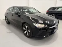 Usado Mercedes CLA200 Shooting Brake 150 CV (110 kW) 2021 Negro Familiar