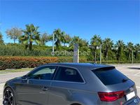 Usado Audi A3 105 CV (77 kW) 2014 Gris / plata Berlina