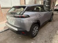 Usado Peugeot 2008 Active 110 CV (80 kW) 2022 Gris / plata SUV