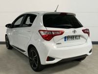 Usado Toyota Yaris 111 CV (81 kW) 2018 Blanco Utilitario