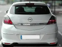 Usado Opel Astra GTC Sport 150 CV (110 kW) 2007 Blanco Berlina