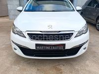 Usado Peugeot 308 Active 100 CV (73 kW) 2015 Blanco Berlina