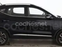 Usado MG ZS Luxury 111 CV (81 kW) 2022 Negro SUV