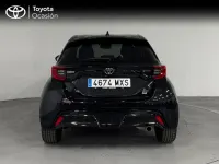 Usado Toyota Yaris Hybrid Sport 131 CV (96 kW) 2025 Negro azabache Berlina