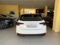 Usado Skoda Fabia 80 CV (58 kW) 2022 Blanco Utilitario