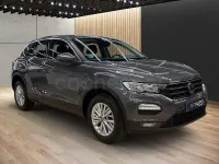 Usado VW T-Roc Edition 115 CV (84 kW) 2021 Gris / plata SUV