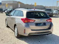 Usado Toyota Auris Active 90 CV (66 kW) 2013 Gris / plata Familiar