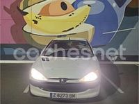 Usado Peugeot 206 75 CV (55 kW) 1999 Blanco Berlina