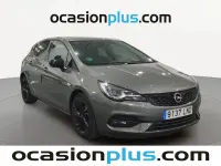 Usado Opel Astra Ultimate 145 CV (106 kW) 2021 Gris / plata Berlina
