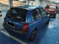 Usado Renault Clio Dynamique 75 CV (55 kW) 2001 Azul Berlina