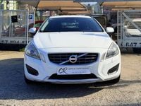 Usado Volvo V60 Kinetic 163 CV (119 kW) 2011 Blanco Familiar